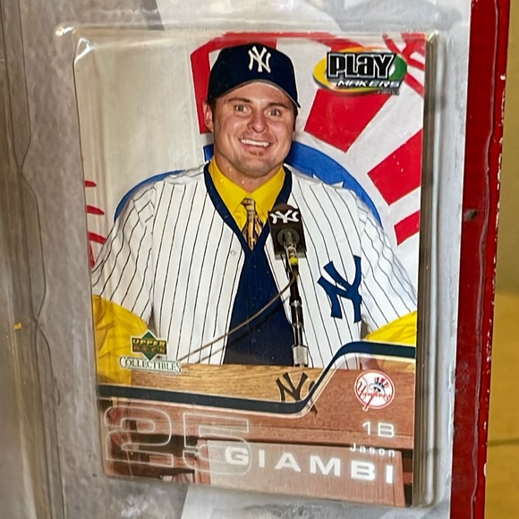 NIB 2002 Play Makers MLB Baseball Jason Giambi Play Makers Bobblehead & Card - Picture 3 of 6